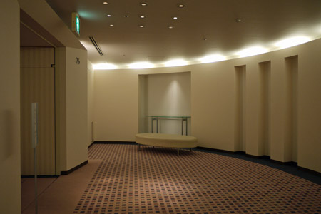 客室階エレベータホール