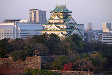窓から見る大阪城