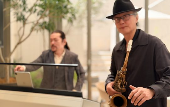 聞くのもいいけど弾く方がいい