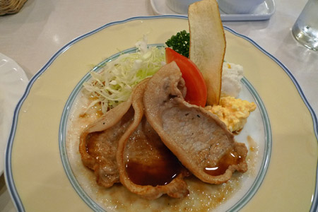 レストランの料理